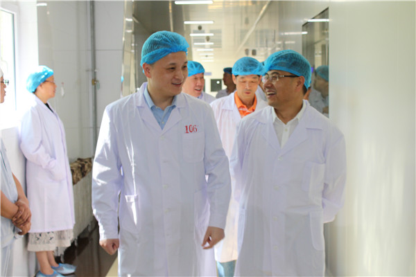 集團領導沈波一行赴赤峰蒙欣藥業(yè)、艾克制藥調(diào)研